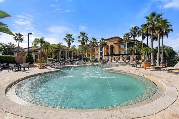 8377 38TH STREET CIR E #106, Sarasota, FL 34243