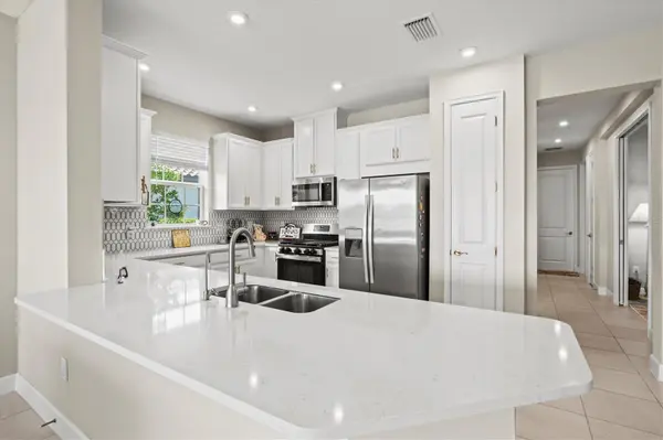 10254 MORNING MIST LN, Sarasota, FL 34241