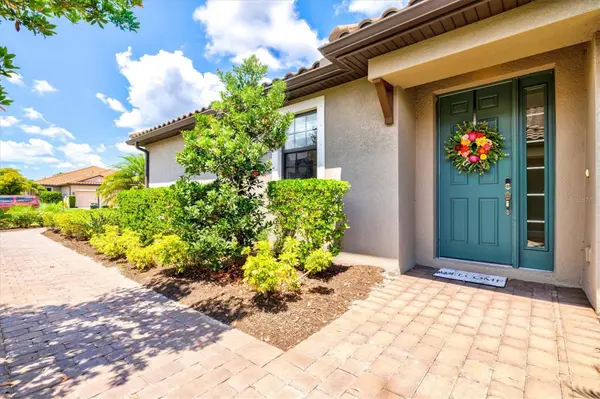 10254 MORNING MIST LN, Sarasota, FL 34241