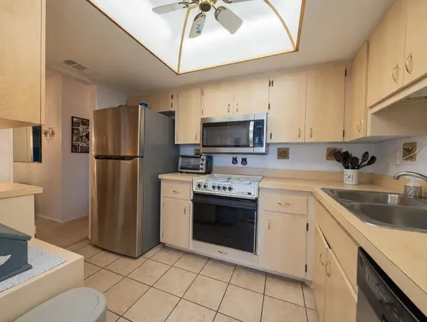 2225 ORANGE BLOSSOM LN, Bradenton, FL 34207
