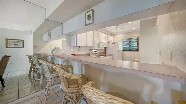 6234 MIDNIGHT PASS RD #307, Sarasota, FL 34242
