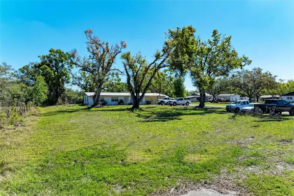 4007 45TH ST E, Bradenton, FL 34208