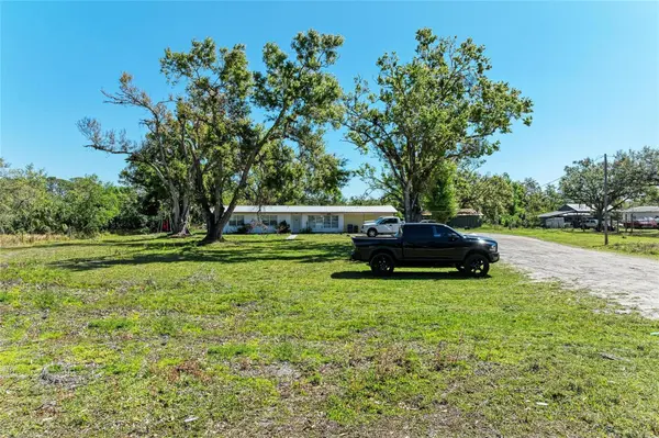 4007 45TH ST E, Bradenton, FL 34208