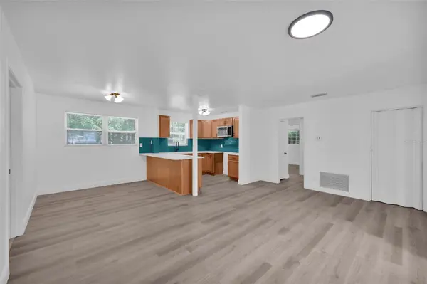 1110 BUSAC AVE, Jacksonville, FL 32205