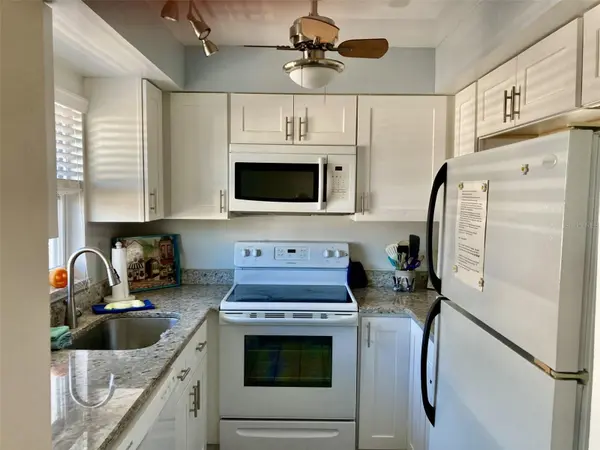 304 47TH AVENUE DR W #307, Bradenton, FL 34207