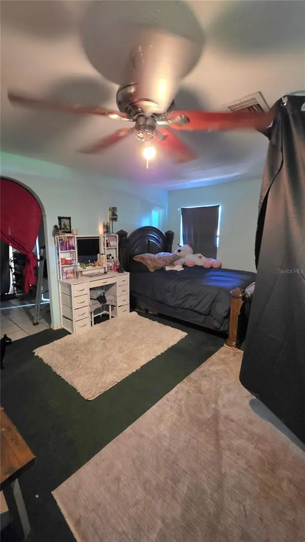 1808 ZIPPERER RD, Bradenton, FL 34212