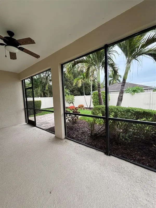 8302 KARPEAL DR, Sarasota, FL 34238