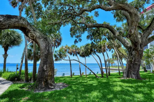 1100 IMPERIAL DR #108, Sarasota, FL 34236