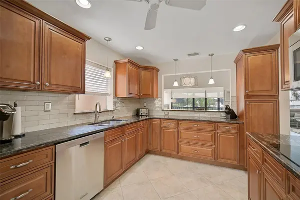 6660 SCHOONER BAY CIR #6660, Sarasota, FL 34231