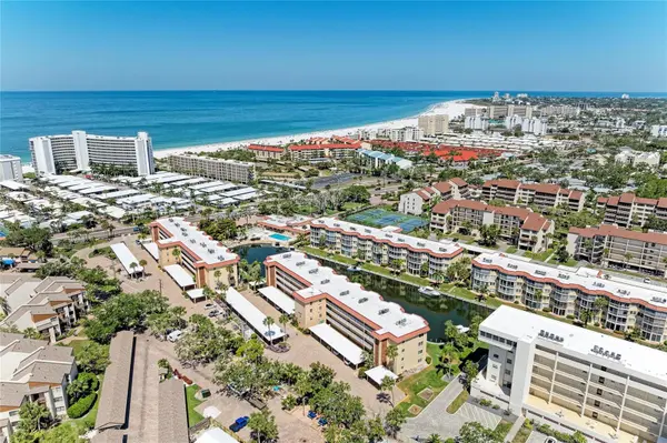 1257 S PORTOFINO DR #104, Sarasota, FL 34242