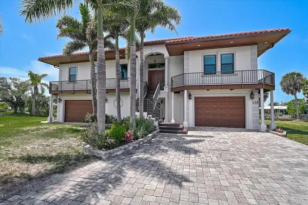 135 TINA ISLAND DR, Osprey, FL 34229