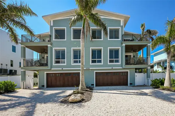 109 6TH ST N #A & B, Bradenton Beach, FL 34217