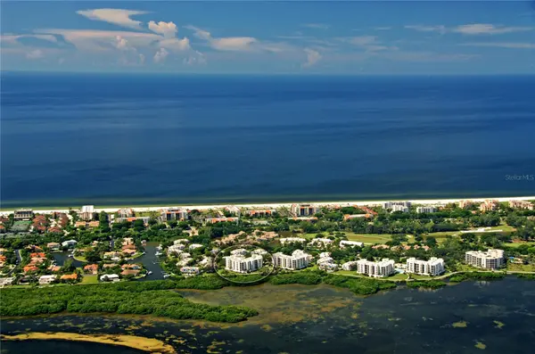 1930 HARBOURSIDE DR #122, Longboat Key, FL 34228
