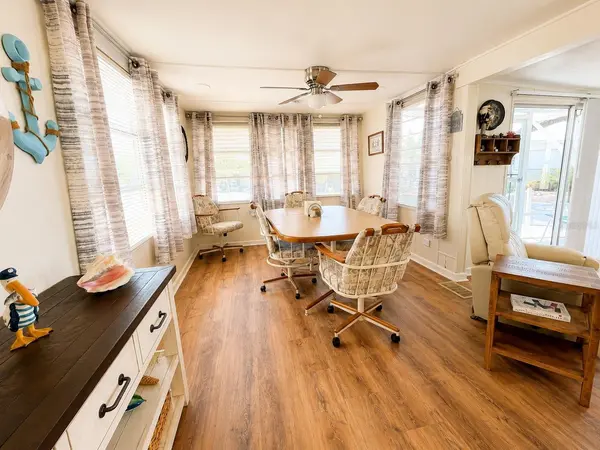 6623 WASHINGTON ST, Bradenton, FL 34207