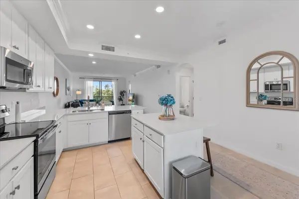 18114 GAWTHROP DR #304, Bradenton, FL 34211