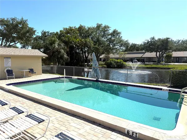 2723 60TH AVENUE DR W #2723, Bradenton, FL 34207