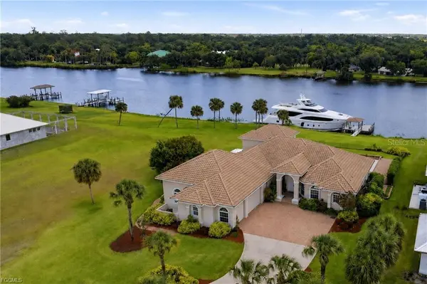 2504 CALOOSA SHORES DR, Labelle, FL 33935