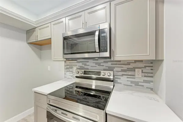 515 30TH AVE W #H201, Bradenton, FL 34205