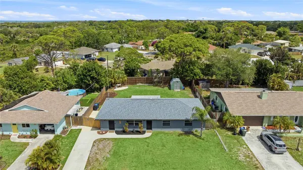 3670 SUNSET BEACH DR, Venice, FL 34293
