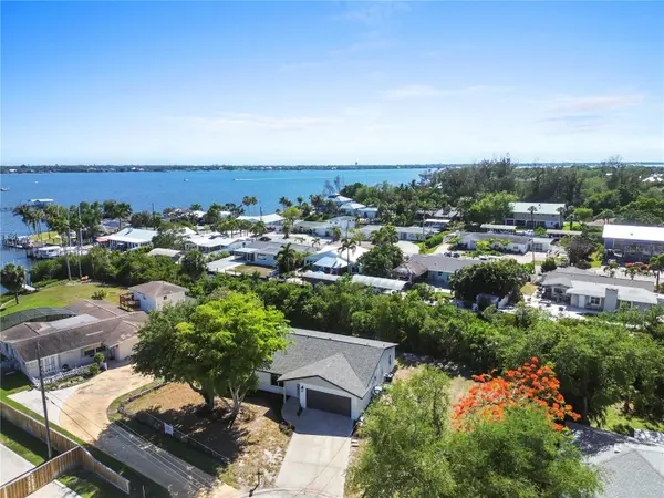 901 24TH AVE W, Palmetto, FL 34221