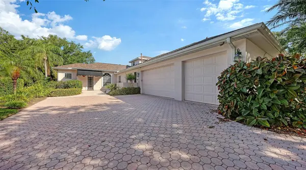7025 N SERENOA DR, Sarasota, FL 34241