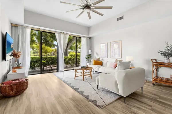 2383 LAKESIDE MEWS #D3, Sarasota, FL 34235