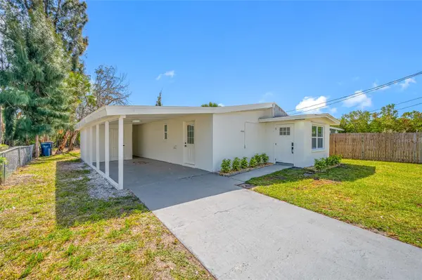 6908 11TH AVE E, Palmetto, FL 34221