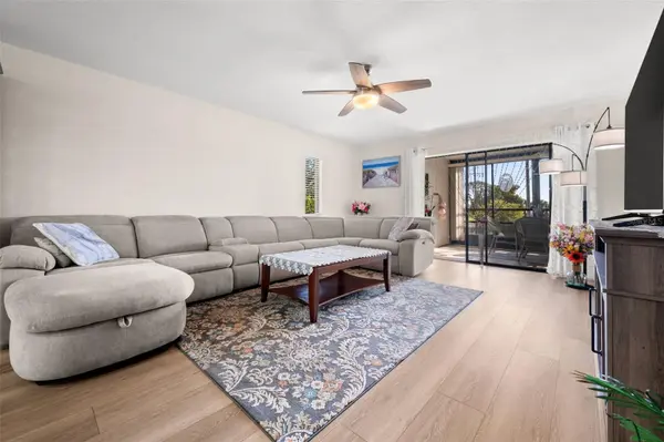 5400 34TH ST W #I3, Bradenton, FL 34210