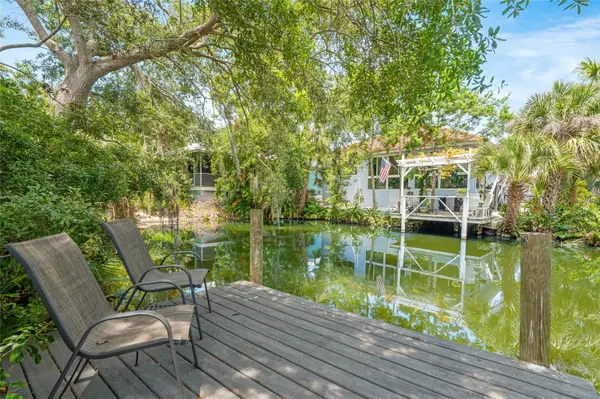 400 TORTUGA DR, Nokomis, FL 34275