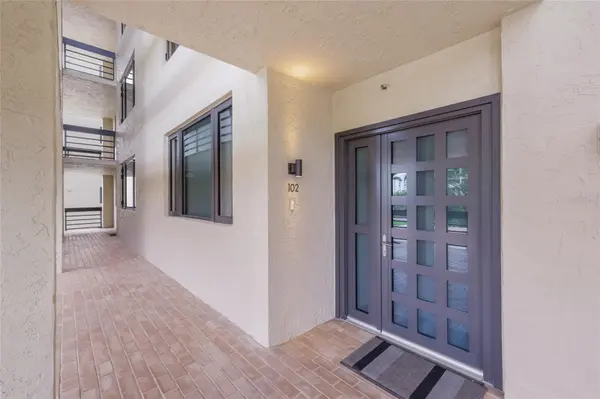 1095 GULF OF MEXICO DR #102, Longboat Key, FL 34228