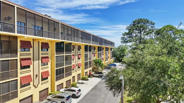 5775 PARK ST N #410, St Petersburg, FL 33709