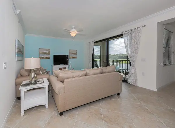 16904 VARDON TER #202, Lakewood Ranch, FL 34211