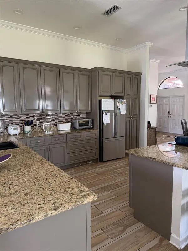 4931 FALLCREST CIR, Sarasota, FL 34233