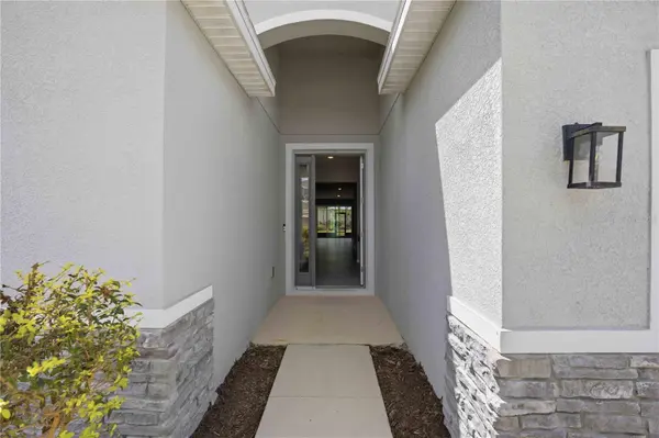 5719 WOODLAND SAGE DR, Sarasota, FL 34238
