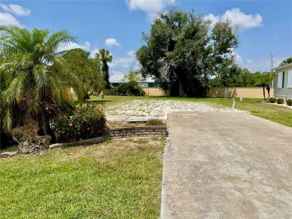 2100 KINGS HWY #978, Port Charlotte, FL 33980