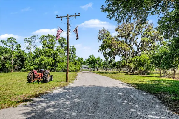 15750 WILSON RD, Sarasota, FL 34240