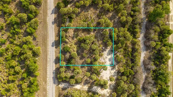 8607 FIREGLOW CIR, North Port, FL 34288
