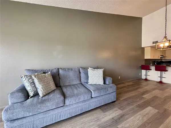 4510 EL CONQUISTADOR Pkwy #204, Bradenton, FL 34210