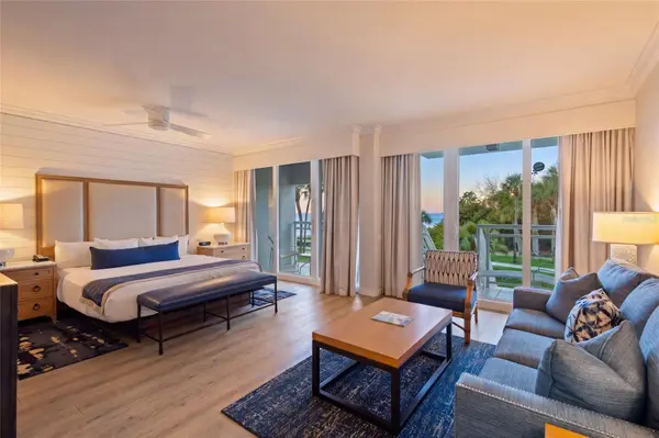 240 SANDS POINT RD #4104, Longboat Key, FL 34228