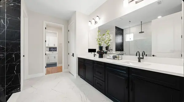 7895 INTERSTELLAR AVE, Sarasota, FL 34241