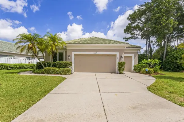 8669 54TH AVENUE CIR E, Bradenton, FL 34211