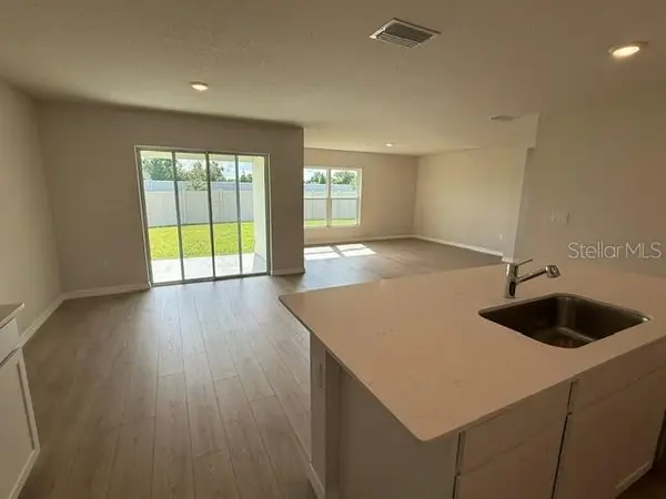 5806 SILVER MOONLIGHT DR, Palmetto, FL 34221