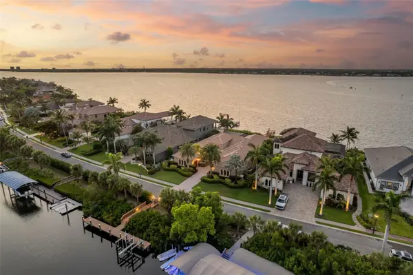 4015 HAWK ISLAND DR, Bradenton, FL 34208