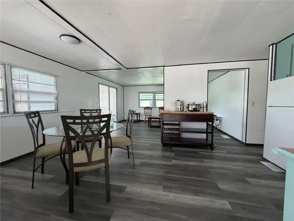 5221 BEECHMONT AVE, Sarasota, FL 34234