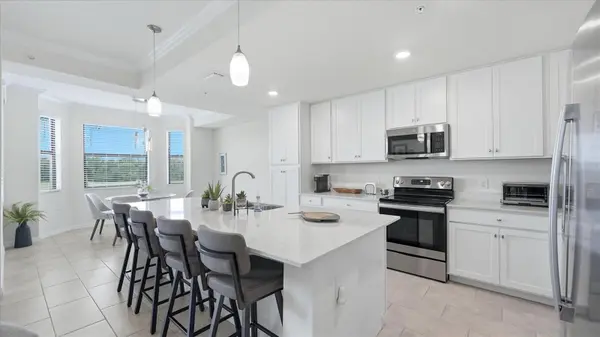 17810 GAWTHROP DR #203, Lakewood Ranch, FL 34211