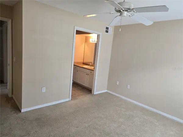 5601 ROSEHILL RD #203, Sarasota, FL 34233