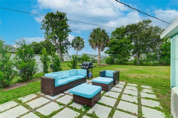 1023 ROBERTA ST, Venice, FL 34285