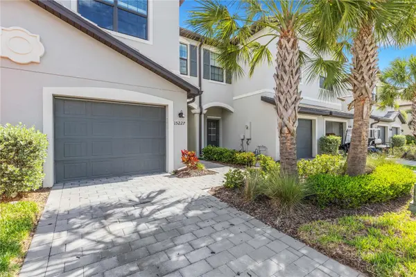 15227 SUNNY DAY DR, Bradenton, FL 34211