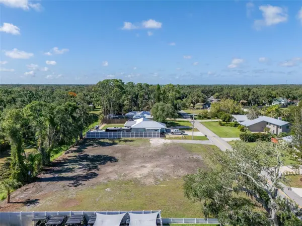 1941 E LEEWYNN DR, Sarasota, FL 34240