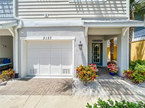 3137 MOORINGS DR S, St Petersburg, FL 33712
